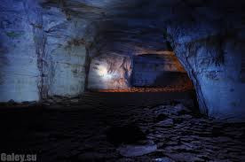 Thế nhưng, một số người biến mất một cách bí ẩn khi ở hệ thống hang Sablino. Người ta cho rằng một thế lực bí ẩn nào đó đứng đằng sau những vụ mất tích trên.