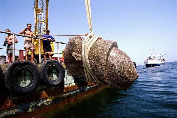 Việc tìm thấy thành phố Heracleion được đánh giá là một phát hiện quan trọng trong giới khảo cổ Ai Cập. Các chuyên gia hy vọng thông qua phát hiện này, nguyên nhân khiến Heracleion bị đại dương "nuốt chửng" sẽ sớm được giải mã.