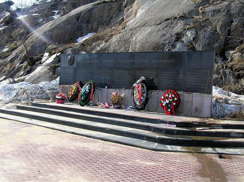 Vụ cháy khiến nhiệt độ trong tàu tăng lên hơn 1.000 độ C. Sự cố thảm khốc trên tàu ngầm Komsomolets K-278 đã cướp đi sinh mạng của 42 thành viên thủy thủ đoàn.