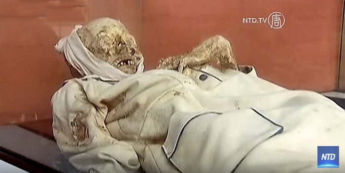 Theo đó, một số chuyên gia nhà khoa học đã thực hiện nghiên cứu nhằm giải mã những bí ẩn về xác ướp tự nhiên tại nghĩa trang San Bernardo.