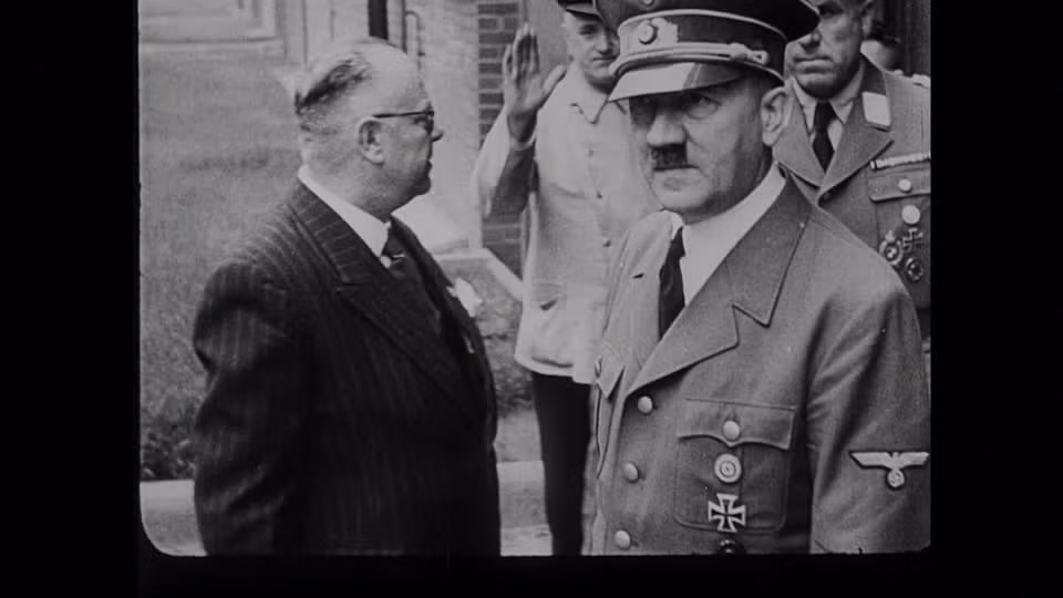 Do vậy, khi Hồng quân Liên Xô tiến vào hầm ngầm, họ phát hiện cơ thể không toàn vẹn của nhà độc tài khét tiếng Đức quốc xã.