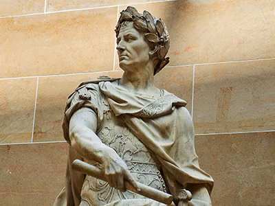 Trong suốt sự nghiệp nhà binh, danh tướng Julius Caesar trải qua hàng trăm trận chiến lớn nhỏ cam go ác liệt. Từ những cuộc chiến đó, danh tiếng của Julius Caesar được gây dựng khiến người đời ngưỡng mộ.