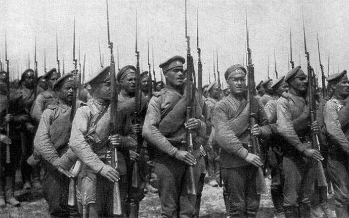 Cuộc tổng tấn công Brusilov diễn ra từ ngày 4/6 20/9/1916 là một trong những trận chiến đẫm máu nhất Thế chiến 1. Sự kiện này được đặt theo tên của Đại tướng Aleksei Alekseevich Brusilov, chỉ huy của quân đội Đế quốc Nga.