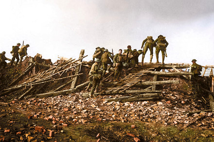 Kết thúc trận chiến, liên quân Anh- Pháp có tới 623.907 người thương vong (trong đó gồm 146.431 lính chết hoặc mất tích). Về phía Đức, 434.500 binh sĩ thương vong (trong đó có 164.055 lính chết hoặc mất tích).