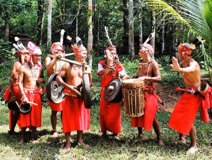 Bộ lạc Dayak tin rằng hộp sọ khô của con người ẩn chứa sức mạnh ma thuật.