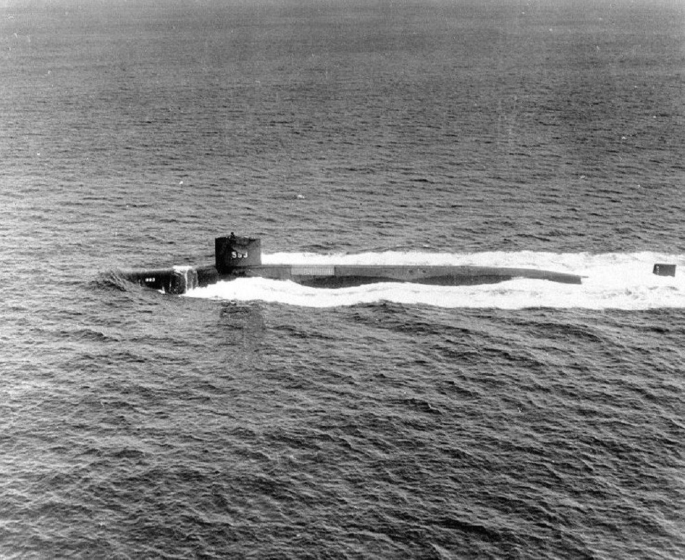 4 ngày sau sự cố trên, tàu ngầm Leninsky Komsomol trở về căn cứ. Thảm kịch kinh hoàng này đã cướp đi sinh mạng của 39 thành viên thủy thủ đoàn. Tất cả thiệt mạng vì nhiễm độc CO2.