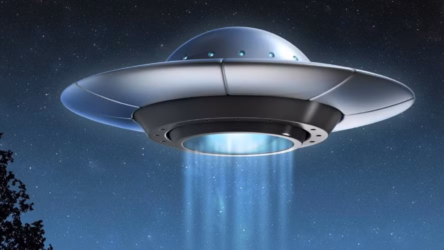 Vì vậy, một số người theo thuyết âm mưu cho rằng đây chính là nơi Mỹ cất giấu UFO của người ngoài hành tinh gặp nạn khi ghé thăm Trái đất trong những năm qua.
