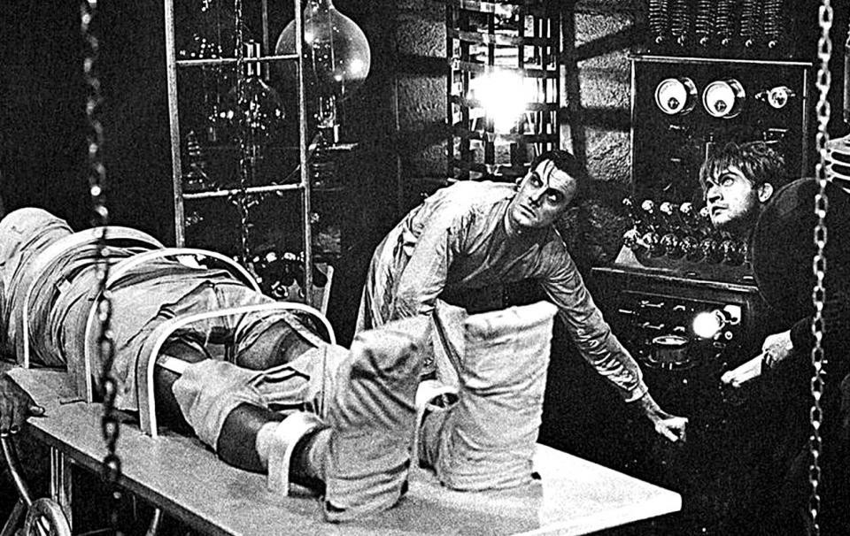 Vào thời điểm ấy, khoa học kỹ thuật chưa phát triển nên việc trao đổi nội tạng mà Mary Shelley nhắc đến được nhiều người cho rằng phi thực tế.