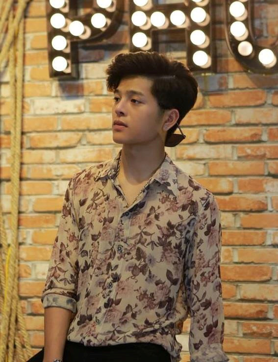 Nhiều khán giả bất ngờ trước sự thay đổi của Quang Anh. Họ cho rằng sự lột xác này phù hợp với phong cách cá tính, thiên về màu sắc Âu Mỹ mà học trò Hồ Hoài Anh đang theo đuổi. Tuy nhiên, cũng có bình luận tỏ ra lạ lẫm với ngoại hình mà họ cho là thiếu tự nhiên của Quang Anh hiện tại.