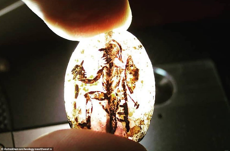 Phẫu thuật não hay còn gọi trepanation đã được biết đến trong thời cổ đại.