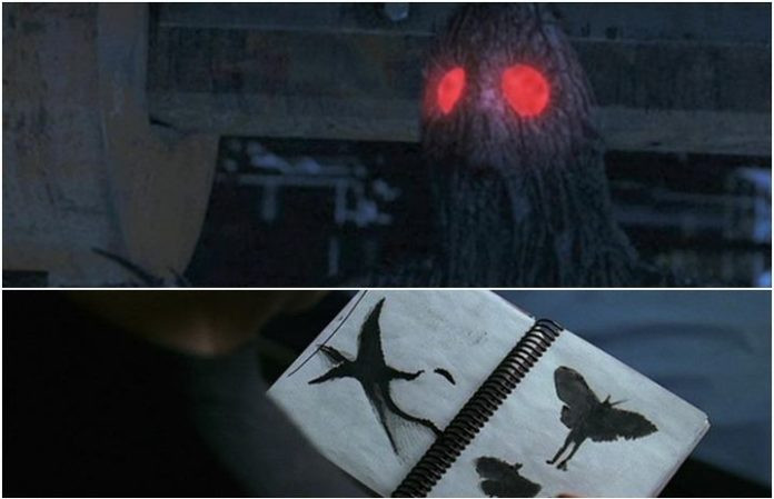 Sau khi quái vật Mothman không còn xuất hiện nữa, một thảm kịch kinh hoàng đã xảy ra tại một cây cầu Point Pleasant, Tây Virginia.