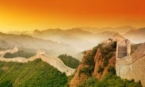 Chính bởi cuộc sống khắc nghiệt, khó khăn tại Vạn Lý Trường Thành nên ý chí chiến đấu của lính canh giảm sút đi rất nhiều.