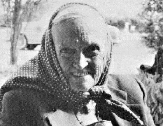 Sau khi nhớ được toàn bộ cuộc sống kiếp trước, Dorothy viết chúng thành bản thảo dài 70 trang.