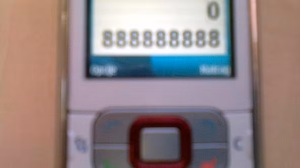 Người thứ ba dùng số điện thoại 0888.888.888 là Konstantin Dishliev. Ông là nhà quản lý bất động sản nhưng có dính líu tới việc buôn bán ma túy.