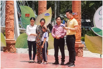 Vinamik cung Cap la yeu thuong “trao co hoi di hoc, cho co hoi doi doi“-Hinh-2