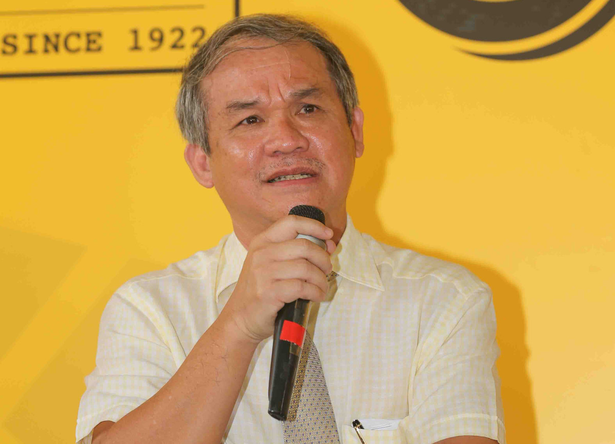 Bau Duc chuyen nhuong mien phi ca phe Ong Bau sang nhat cho 