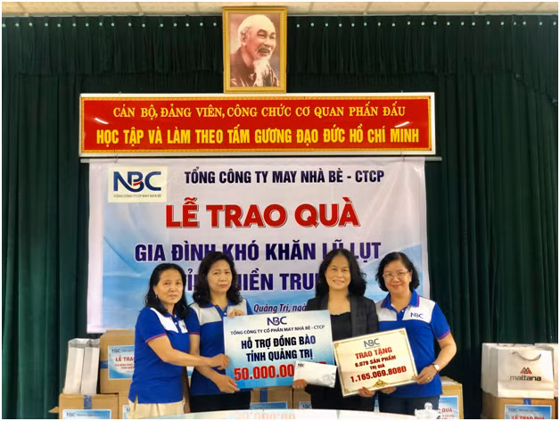 May Nha Be – CTCP ung ho gan 1.3 ty cho nguoi dan Quang Tri