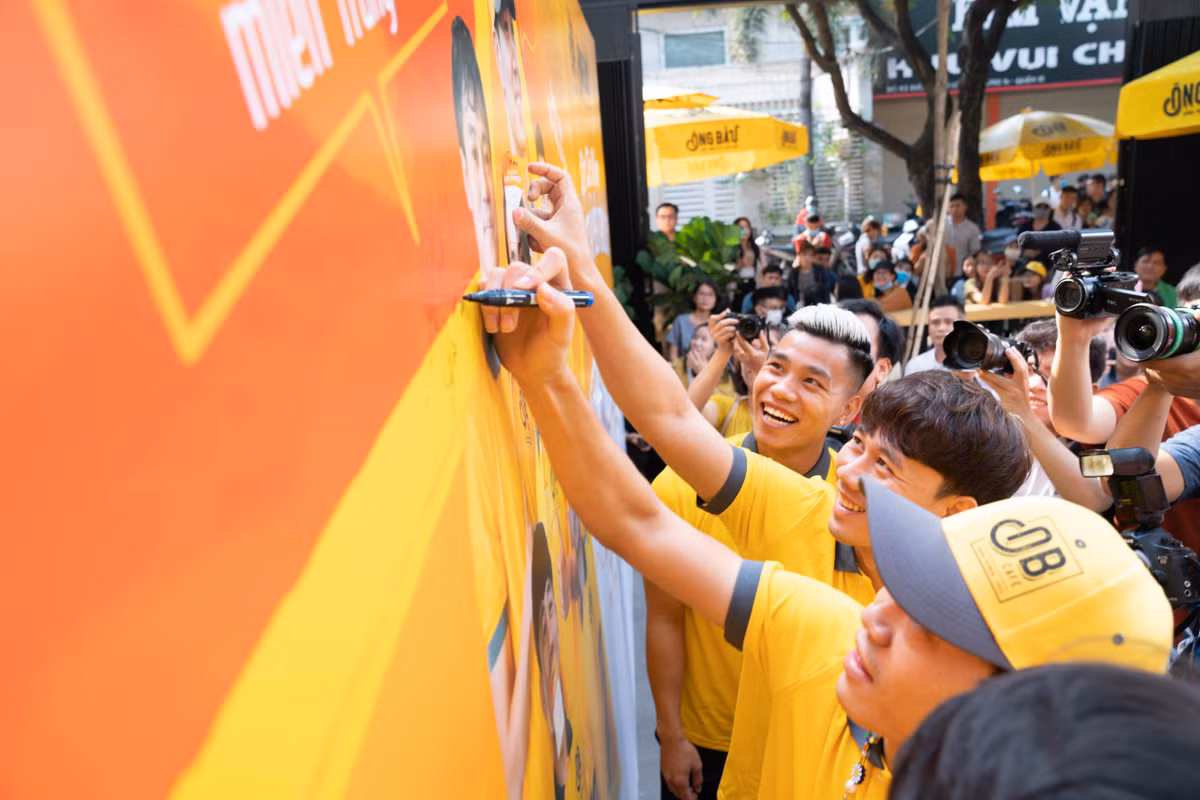 Ong Bau ra mat quan flagship dau tien - noi giao luu va chia se dam me-Hinh-4