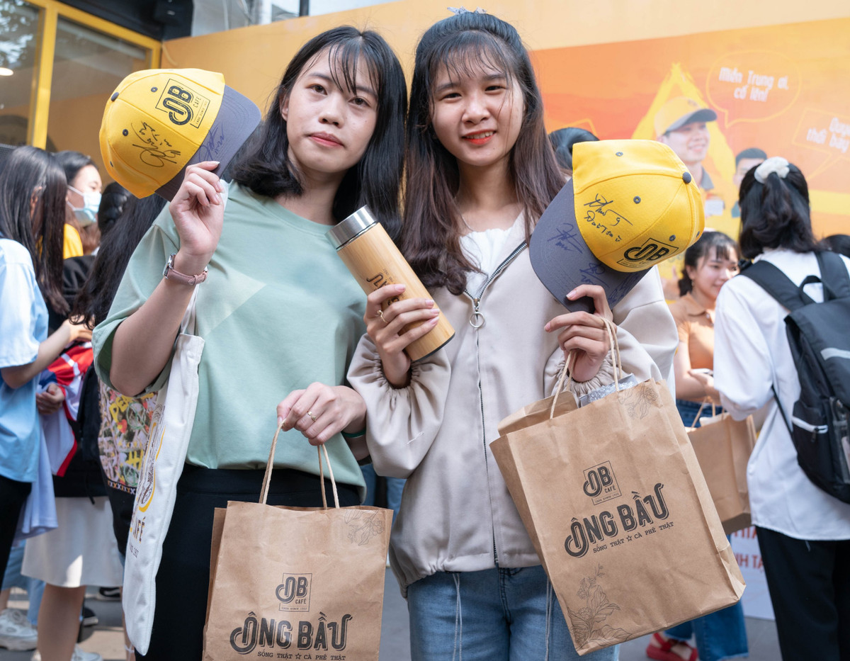 Ong Bau ra mat quan flagship dau tien - noi giao luu va chia se dam me-Hinh-7