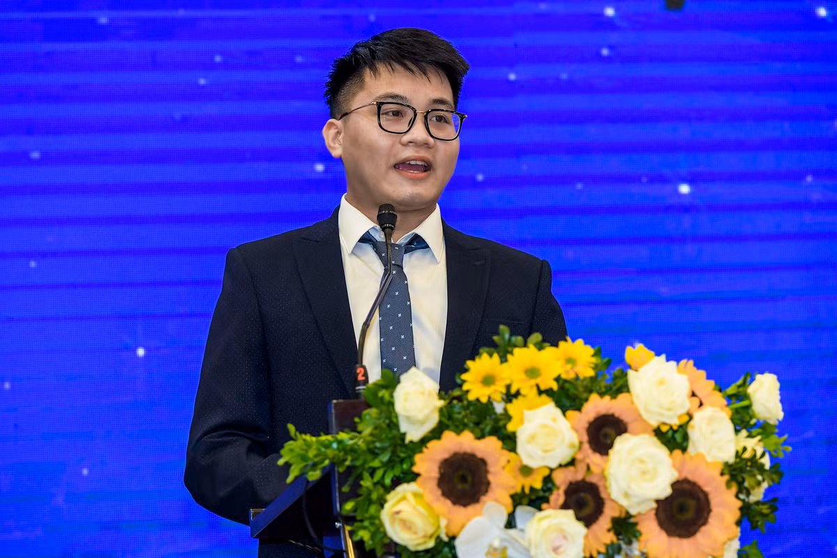 Vingroup trao hoc bong 40 ty dong dao tao ThS, TS khoa hoc cong nghe-Hinh-2