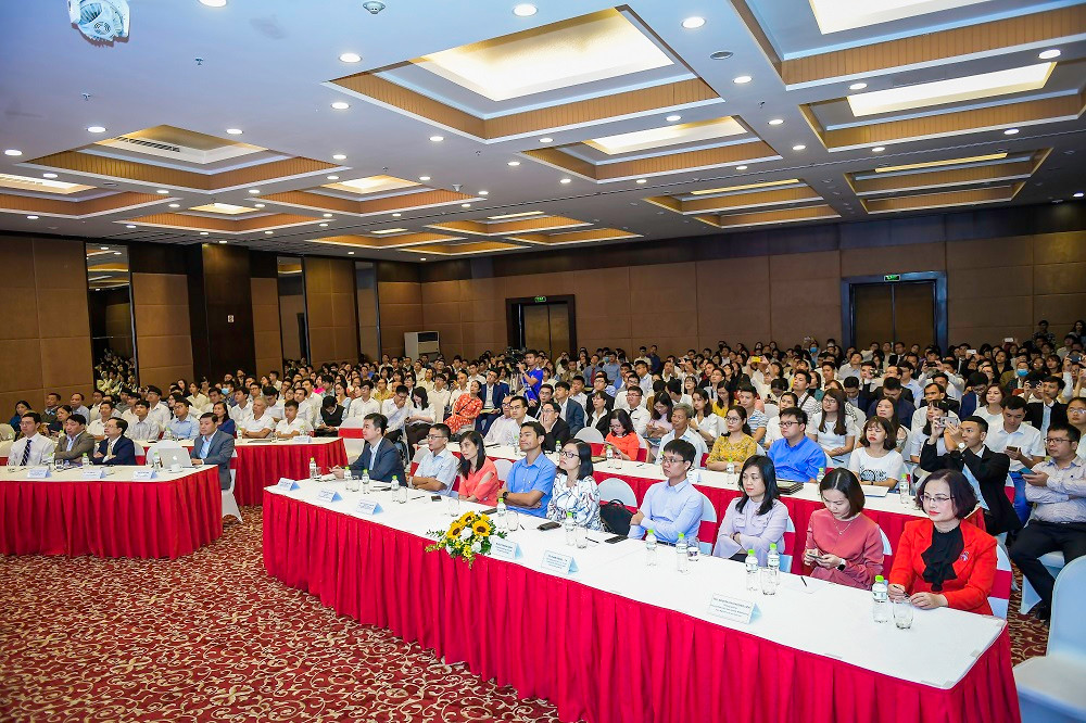 Vingroup trao hoc bong 40 ty dong dao tao ThS, TS khoa hoc cong nghe-Hinh-4