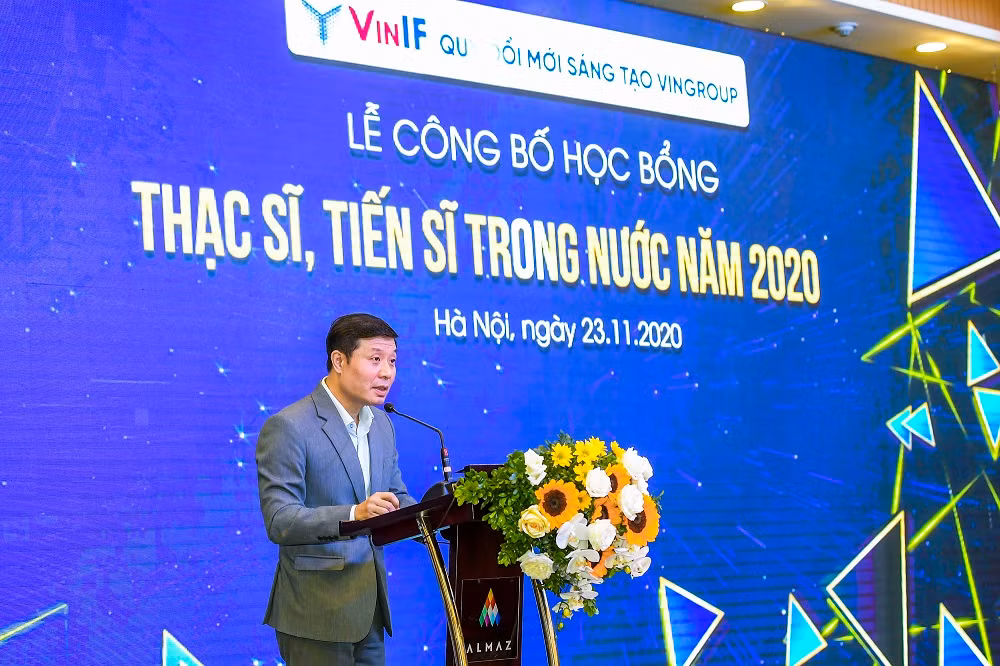 Vingroup trao hoc bong 40 ty dong dao tao ThS, TS khoa hoc cong nghe