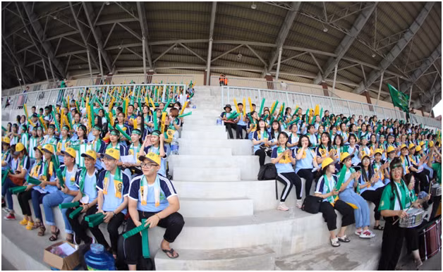 Soi dong man co vu chi co tai giai bong da sinh vien SV-League-Hinh-4