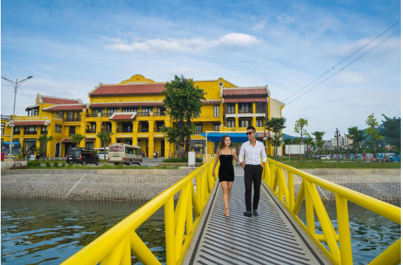 Khong gian tuyet my cua Cang tau khach hang dau chau A tai Ha Long-Hinh-13