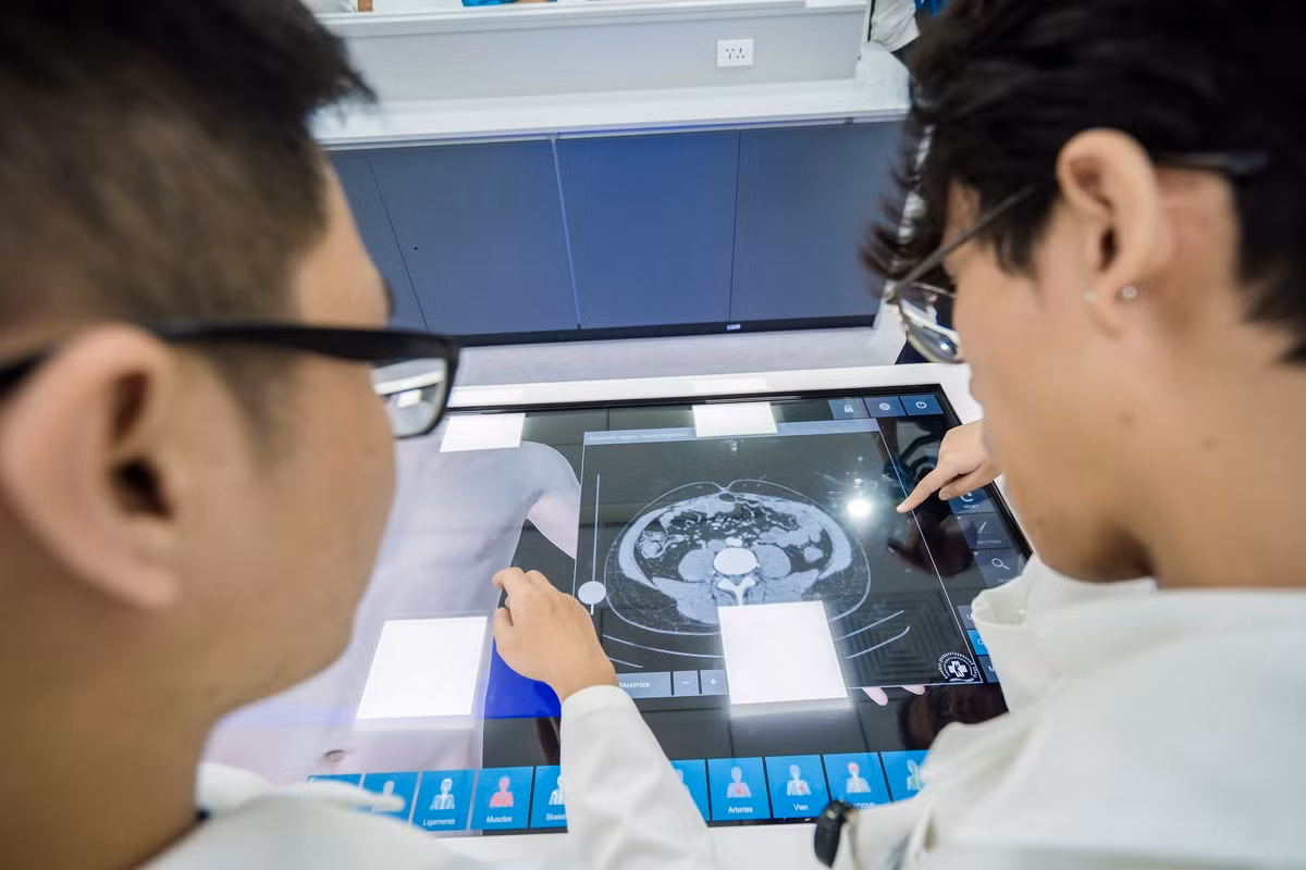 “Xac ao” – tan binh trong he thong cong nghe “xin” cua Dai hoc VinUni-Hinh-2