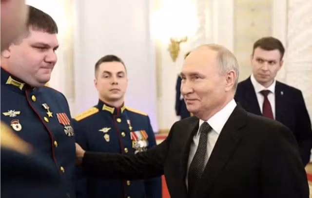 Nam 2024, ong Putin co thang cu nhiem ky thu ba lien tiep?-Hinh-2