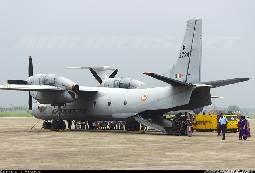 Hầu hết các quốc gia có điều kiện thời tiết xấu thường đặt mua máy bay vận tải hạng nhẹ An-32 do đặc tính bay đặc biệt đáng tin cậy của nó.