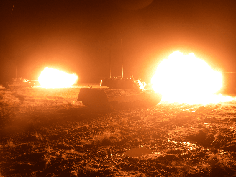 Việc sản xuất thử nghiệm đạn M1040 bắt đầu từ năm 2003, nhưng ngày nay chúng đã lỗi thời. Thực tế hiện tại cho thấy ngay cả những chiếc xe tăng có vỏ giáp tốt cũng rất dễ bị tổn thương khi cận chiến, chưa kể những chiếc Leopard 1A5 với giáp mỏng.