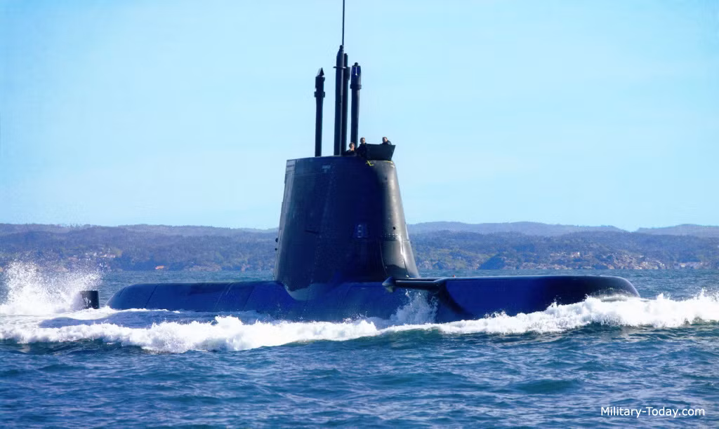 Tháng 12 năm 2000, Bộ Quốc phòng Hàn Quốc đã chọn U-214 để thay cho thiết kế Scorpene của Pháp và đề nghị của Nga về ba tàu lớp Kilo. Nguồn ảnh: Military-today.