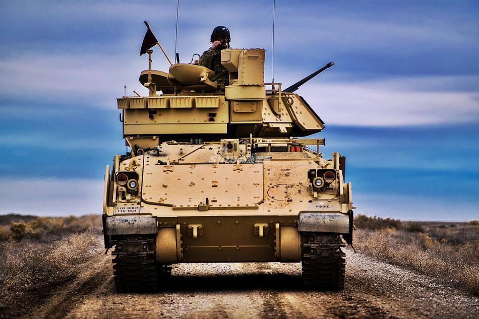 Hiện tại ngoài Mỹ, còn hai quốc gia khác trên thế giới đang sử dụng loại xe chiến đấu bộ binh này trong biên chế của mình bao gồm Lebanon và Ả Rập Xê-út. Nguồn ảnh: Sina.