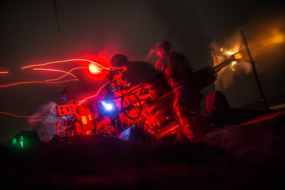 M777 có khả năng bắn với tầm bắn tối đa lên tới 40 km khi sử dụng đạn tăng tầm có điều khiển. Khi sử dụng các loại đạn pháo thông thường, tầm bắn của khẩu pháo này cũng có thể lên tới tối đa 24 km. Nguồn ảnh: Sina.