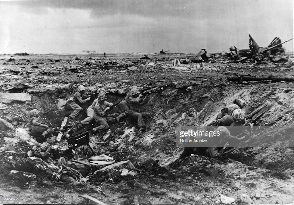 Một "bãi chiến trường" đúng nghĩa trong Chiến tranh Thế giới thứ hai, không một cây cỏ nào mọc nổi do bị bom đạn cày xới. Nguồn ảnh: Gettyimg.