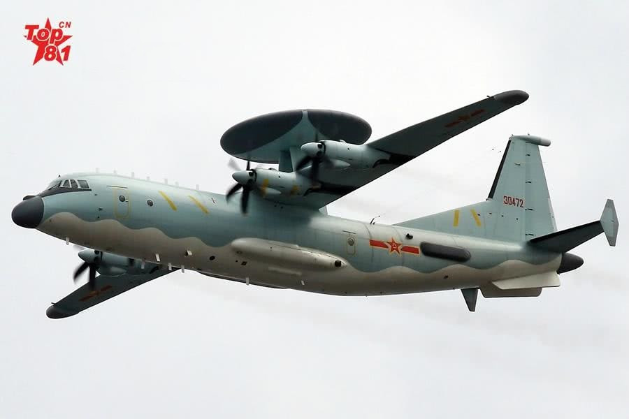 Với loại máy bay cảnh báo sớm này, rất có thể các "con bài tẩy" như F-22, F-35 của Mỹ hoặc Su-57 của Nga hay thậm chí là cả các loại máy bay ném bom chiến lược tàng hình như B-2 Spirit sẽ bị Trung Quốc khắc chế một cách dễ dàng. Nguồn ảnh: Sina.