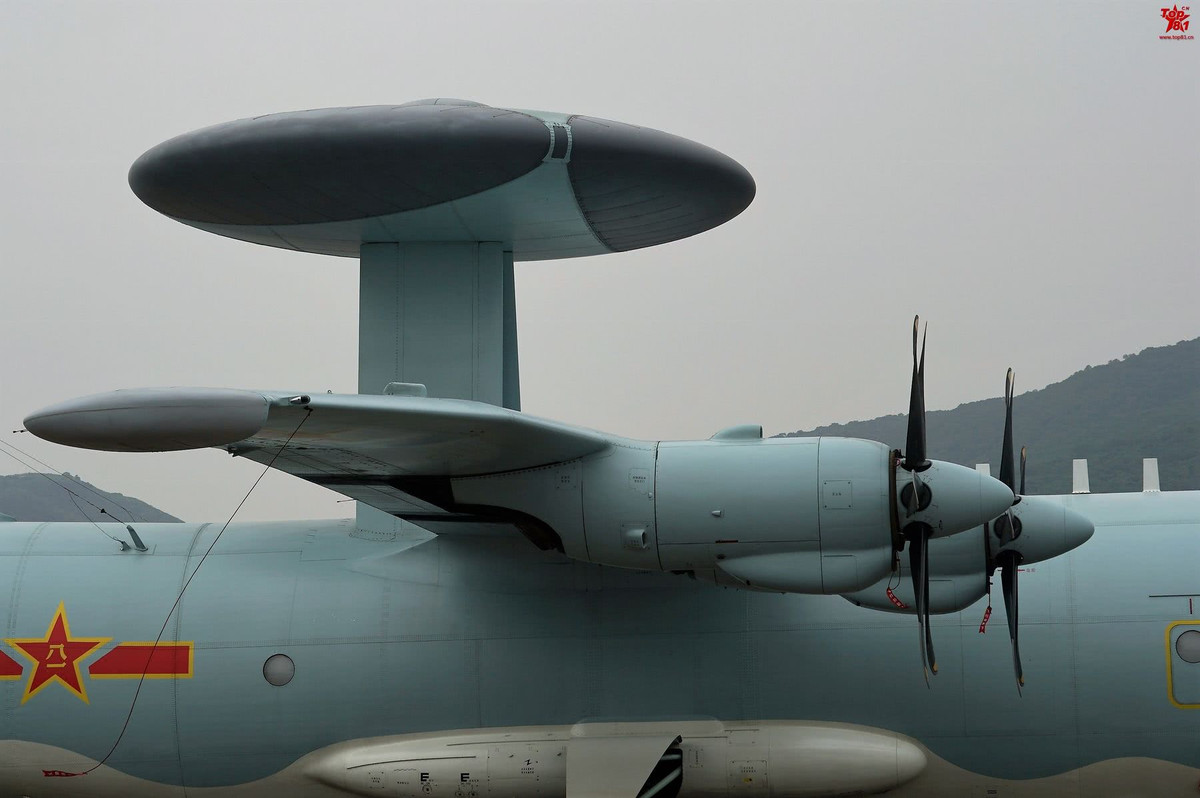 Thậm chí loại máy bay cảnh báo sớm này còn được coi là thứ vũ khí hiệu quả nhất mà Trung Quốc tự sản xuất được có khả năng đối phó với các loại máy bay tàng hình của đối phương. Nguồn ảnh: Sina. '