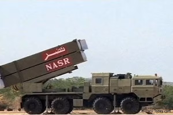 Theo một số nguồn tin đáng tin cậy, Tên lửa Nasr được cho là được thiết kế với khả năng vượt qua mọi hệ thống phòng thủ tên lửa của đối phương. Tuy nhiên số liệu CEP của nó vẫn chưa được công bố. Nguồn ảnh: Militarytoday.