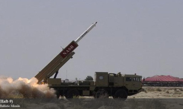 Nhiều nguồn tin khẳng định, Nasr được sáng chế dựa trên hệ thống tên lửa đa phóng WS-2 của Trung Quốc với toàn bộ hệ thống khung gầm của xe đều do Trung Quốc sản xuất và có độ cơ động rất cao. Nguồn ảnh: Militarytoday.