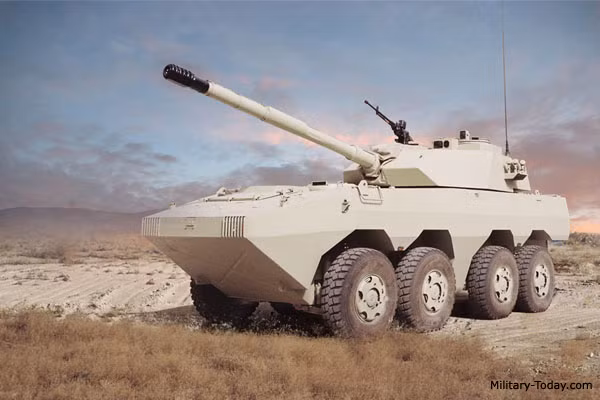 ST-1 được thiết kế dựa trên khung gầm bánh lốp giống với nhiều loại pháo tự hành chống tăng khác của Trung Quốc. Chiều dài tổng thể của phương tiện này là 8 mét với chiều rộng 3 mét và có trọng lượng tới 26 tấn. Nguồn ảnh: MIlitarytoday.