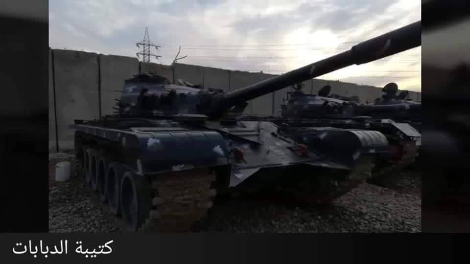 Tuy nhiên nhiều nguồn tin cho rằng các xe tăng T-72 này có khả năng sẽ không được trang bị đạn pháo mà chỉ thực hiện nhiệm vụ càn quét cùng với cảnh sát Iraq.Nguồn ảnh: QQ.