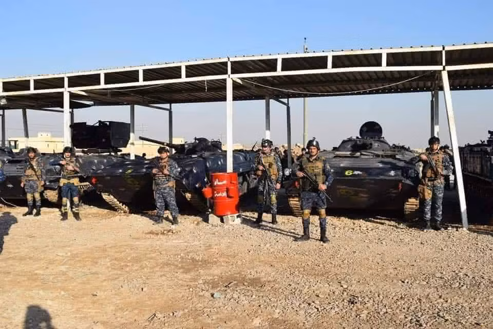 Xe thiết giáp chở quân BMP-1 cũng xuất hiện trong biên chế của lực lượng này biến Cảnh sát Iraq thành một đơn vị thiết giáp cơ giới hạng nặng với đủ loại phương tiện hỗ trợ. Nguồn ảnh: QQ.