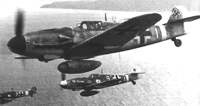 Nếu như Il-2 là biểu tượng của Liên Xô thì người Đức cũng có một biểu tượng cho Không quân nước này, đó là Messerschmitt Bf 109. Tổng cộng Đức đã sản xuất được tới 33.984 chiếc chiến đấu cơ loại này trong toàn cuộc chiến. Nguồn ảnh: Warhistoryonline.