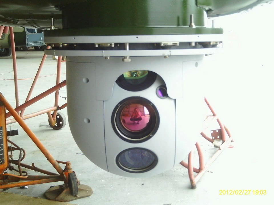 Sau khi nâng cấp, hệ thống camera đời mới cũng được Ukraine trang bị cho những chiếc Mi-24 này. Tuy nhiên hệ thống camera ảnh nhiệt này lại do Ukraine tự thiết kế, khác hoàn toàn với những hệ thống tương tự được Nga, Israel và Nam Phi sử dụng.