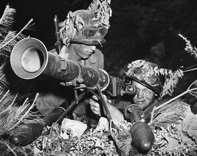 M20 Bazooka hay còn có tên gọi khác là M20 Super Bazooka - Siêu Bazooka là khẩu súng chống tăng cỡ nòng to nhất được Mỹ sử dụng trong Chiến tranh Việt Nam. Nguồn ảnh: BZK.
