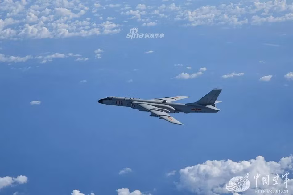 Khả năng mang vũ khí của loại máy bay ném bom chiến lược này tới nay cũng đã dần lỗi thời với tối đa chỉ mang theo được 9 tấn bom các loại hoặc tên lửa hành trình, tên lửa chống hạm. Nguồn ảnh: Sina.