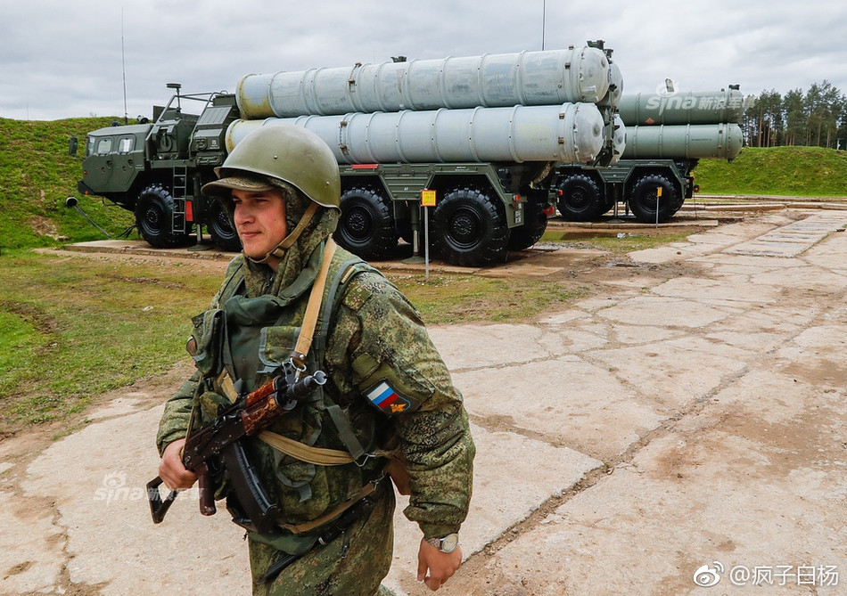 Trước đó vào tháng 12 năm 2018 vừa rồi, Mỹ đã đồng ý bán hệ thống tên lửa phòng không Patriot của mình cho Thổ Nhĩ Kỳ trong nỗ lực không muốn nước này sở hữu tên lửa S-400 của Nga. Nguồn ảnh: Sina.