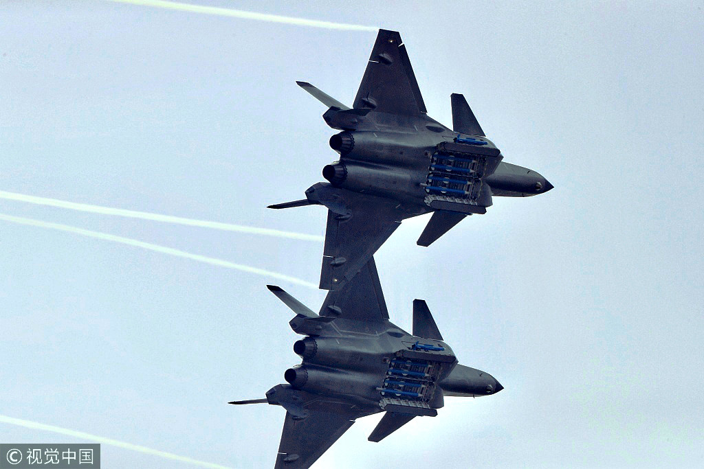 Khả năng cơ động, trọng tải và lực đẩy động cơ của chiếc J-20 cũng được cho là kém cỏi hơn các chiến đấu cơ đời cũ của phương Tây. Thứ duy nhất mà phương Tây đánh giá cao ở J-20 lại là bộ áo giáp có phần không hoàn thiện của nó. Nguồn ảnh: Weibo.