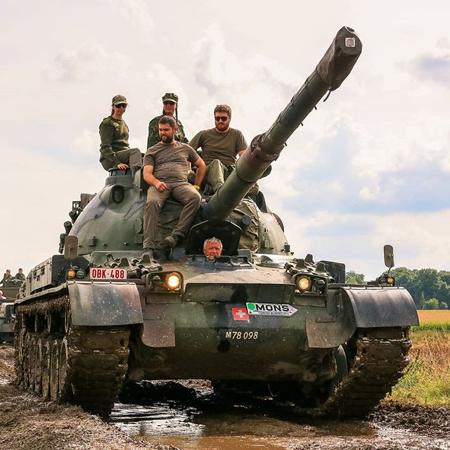 Tổng cộng có 6 phiên bản xe tăng Panzer 68 được Thuỵ Sĩ thiết kế và nâng cấp trong suốt thời gian loại xe tăng này được sử dụng. Thậm chí tới năm 2000 phiên bản Panzer 68-2000 vẫn tiếp tục được ra đời với việc trang bị khẩu pháo cỡ nòng 120mm nòng trơn. Nguồn ảnh: Militarytoday.